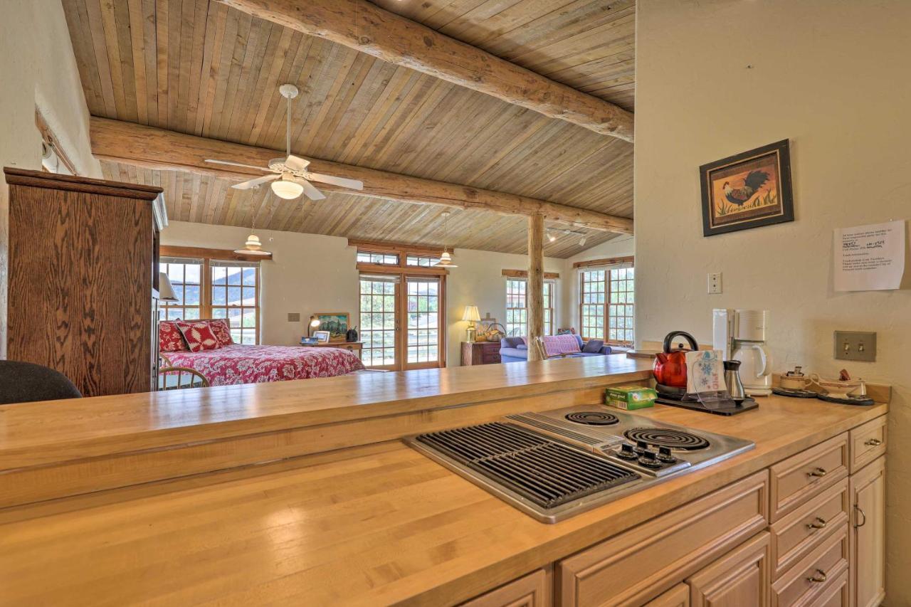 Bright Prescott Studio With Thumb Butte Views! Екстер'єр фото